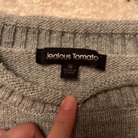 SALE! make offer now! sweater - Picture 8 of 8